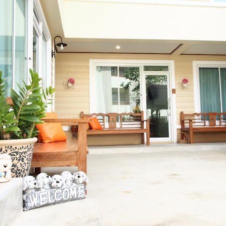 Romyen Cafe' Homestay Phranakhonszi Ajutthaja Kültér fotó